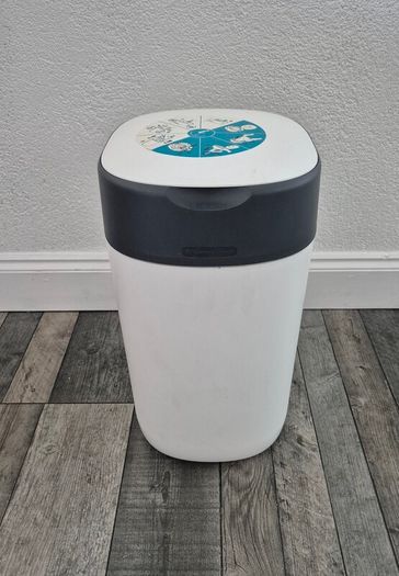 diaper bin