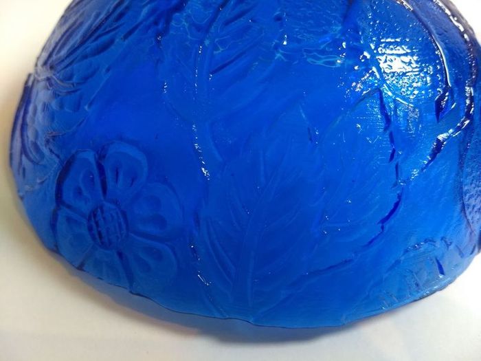 Two Blue Pressed Glass and Molded Glass Nibbles Dishes for Sale as a Pair, in Excellent Condition.