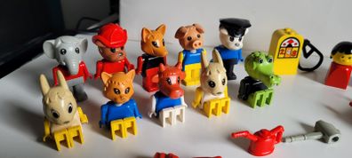 Lego Fabuland figurines and accessories
