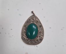 vintage teardrop pendant