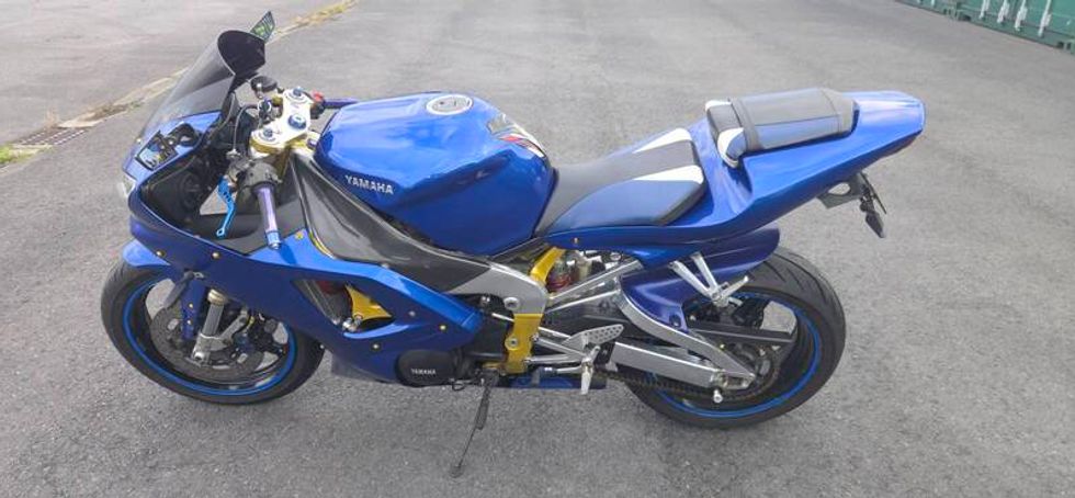 2001 Yamaha R1