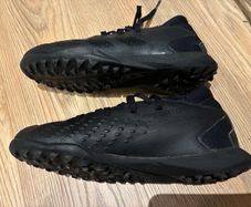 Adidas Astro football boots size 2.5 (35)