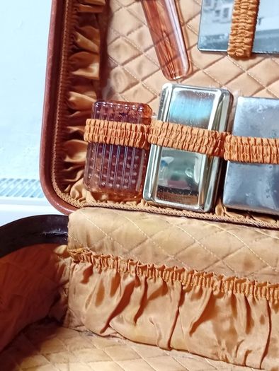 Vintage Case