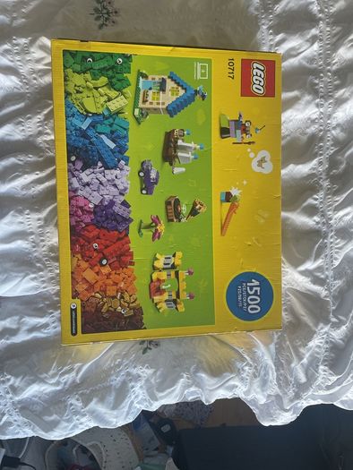 lLego Classic 1500 pieces , item number 10717