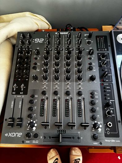 Xone 92 mixer