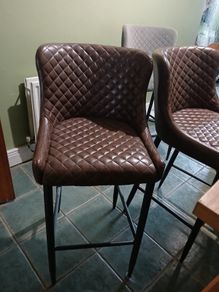 Breakfast Bar table and 2 brown chairs