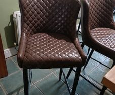 Breakfast Bar table and 2 brown chairs