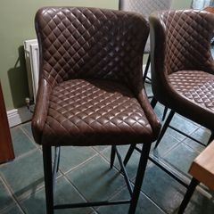 Breakfast Bar table and 2 brown chairs
