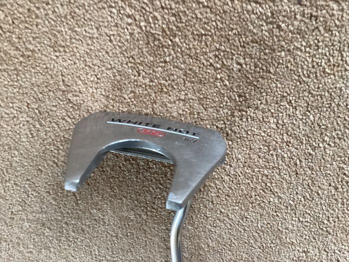 Golf putter