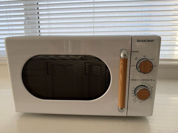 microwave SilverCrest 700W