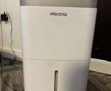 electriQ Dehumidifier