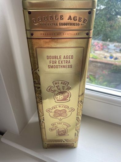 Dewar's 15 year aged Metal Box