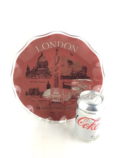 London glass decorative plate