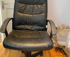 Very comfy office chair
