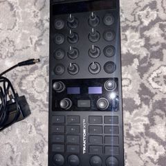 Native Instruments Traktor X1