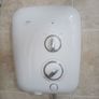 electric shower Image 2