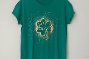 St. Patricks Day / Green Lucky Clover T-Shirt - Size S