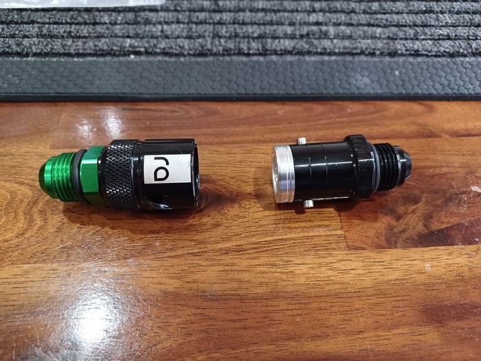 radium dry break coupler
