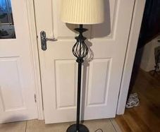 floor lamp