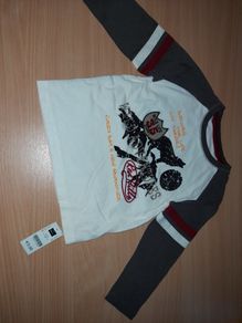 Boys top. Brand new,age 2-3