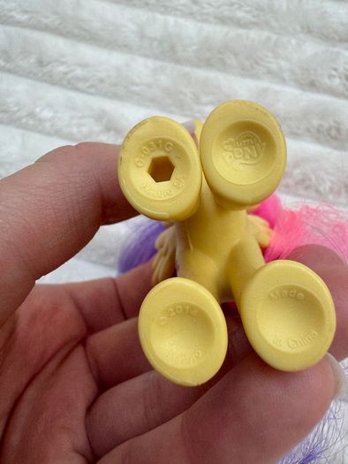 My Little Pony G4 Rainbow Rocks Fluttershy Brushable Butterfly Over Eye Used Please see photos