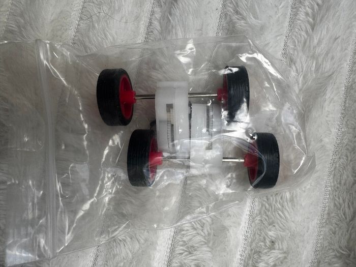 Puzzle Racers 3D Puzzle Car Model Pull Back and Race Purple Damaged Box Please see photos
