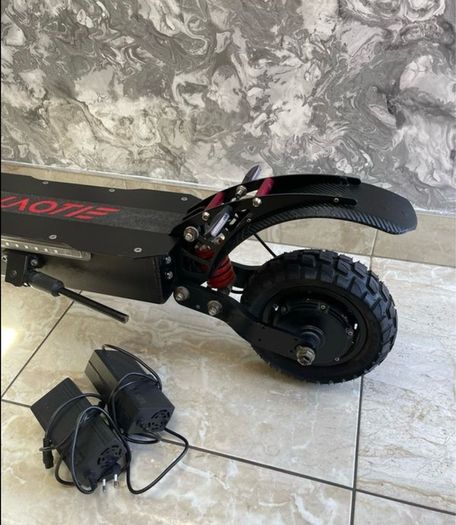 Laotie Es18 E scooter