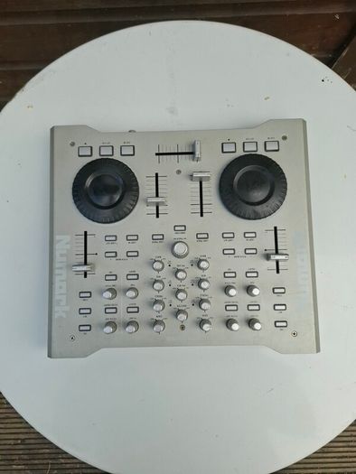 Numark Omni Control Professional DJ Controller Audio I/O & USB