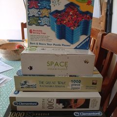 Premium Jigsaw Puzzle Bundle 4 Puzzles, Jumbo Mat & Ravensburger Sort Trays