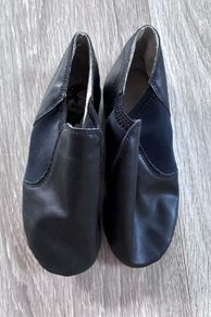 dance shoes