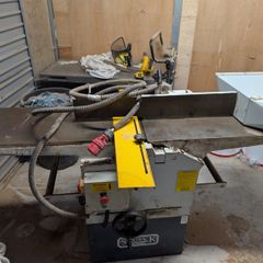 Thicknesser planer
