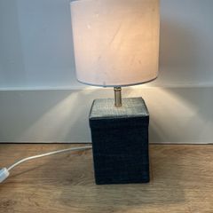 Table lamp