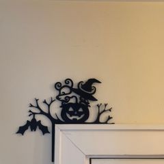 halloween door corner