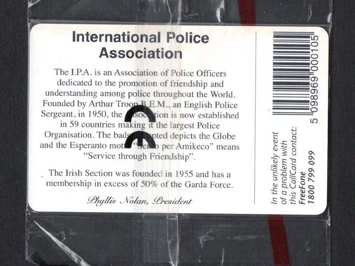 1998 Ireland 10 unit International Police Association Irish Section (Schlumberger SC7) Call Card Mint in packaging