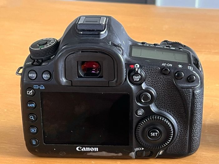 Canon 5D Mark 3 with Canon 17-40mm f/4 Lens