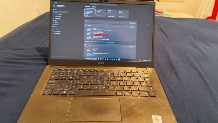 Dell Latitude 7310 - i5 10th Gen - 16GB RAM - 512GB SSD - Windows 11 Pro