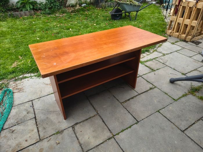 Free Cherry Veneer Office Desk