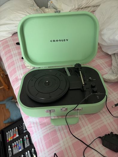 Crosley turntable