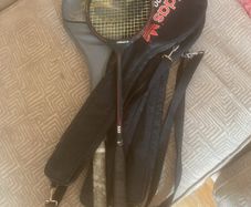 4 Squash rackets