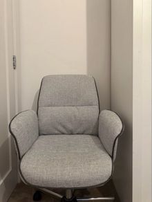 desk chair