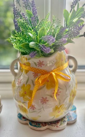 Beautiful Ceramic Vase & 2 Ceramic Candle Holders.
