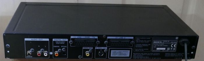 Sony DVP-S335 DVD CD DVD Video CD Player With Remote, works well.