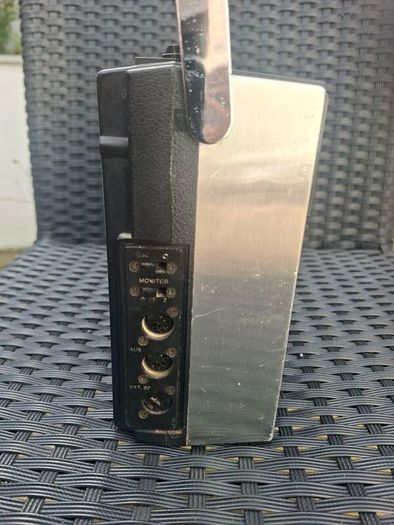 Vintage Mitsubishi portable radio cassette player/recorder