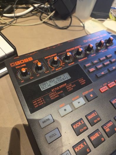 Roland Boss DR202