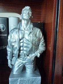 80s RIFLE Jeans and Jackets statue very heavy