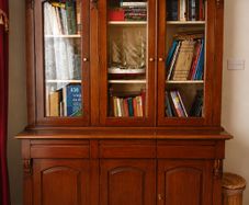 Mahogany Bookcase/Cupboard
