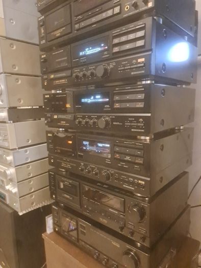 Akai cassette deck