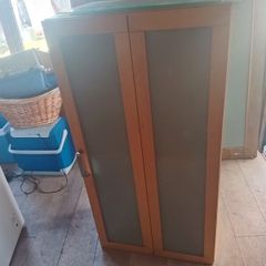 wall mounted cabinet