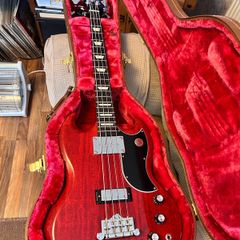 Gibson SG Bass with Fender Rumble 100w Bass Amp. New .