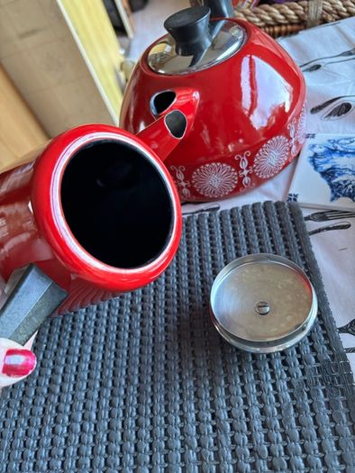 Kettle and coffee pot